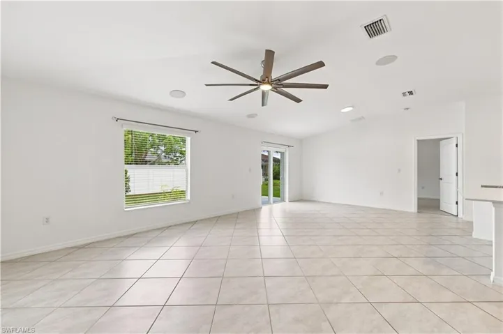 3513 Ne 12th Ave, Cape Coral, Florida 33909