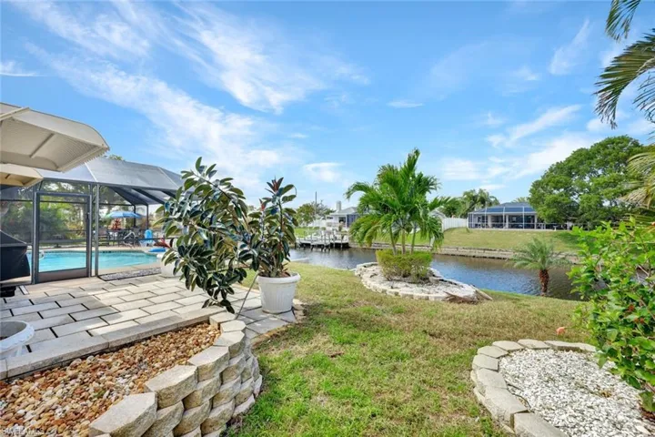 1412 SE 11th  PL, Cape Coral, FL 33990