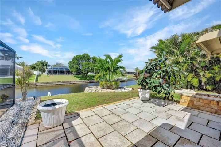 1412 SE 11th  PL, Cape Coral, FL 33990