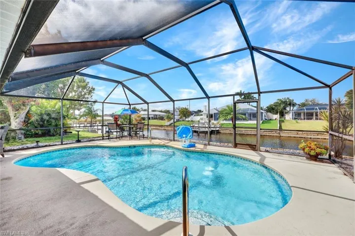 1412 SE 11th  PL, Cape Coral, FL 33990