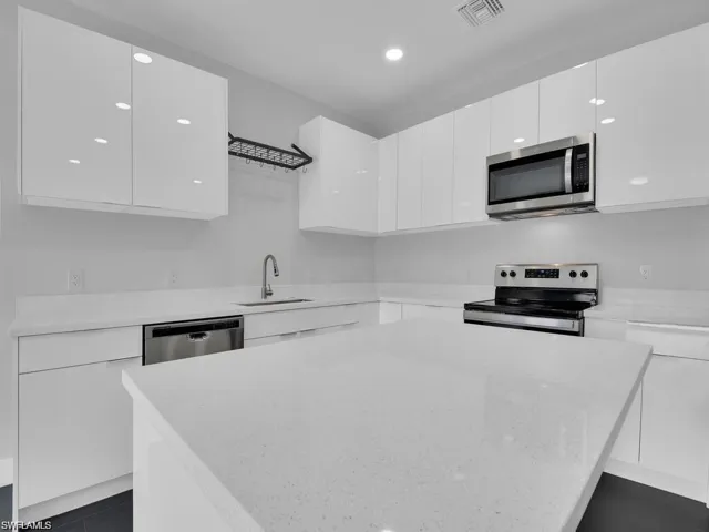4550  29th SW ST, Lehigh Acres, FL 33973