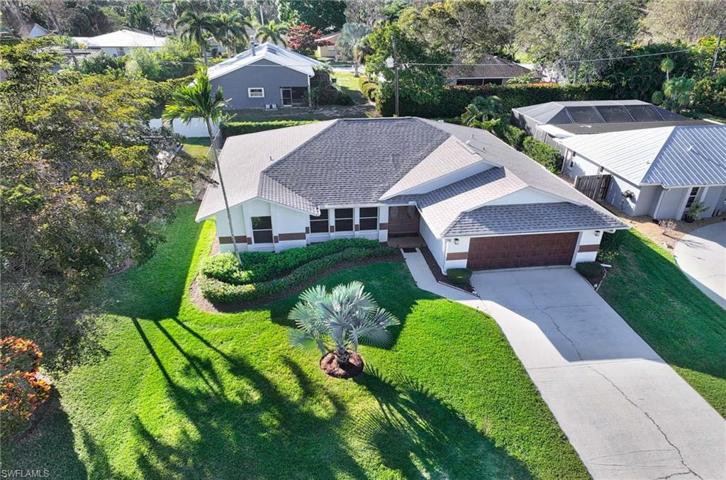888 Hidden Terrace RD, NAPLES FL 34104