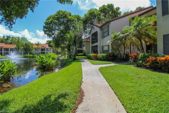 2118 Arbour Walk Cir 2811, Naples, Florida 34109