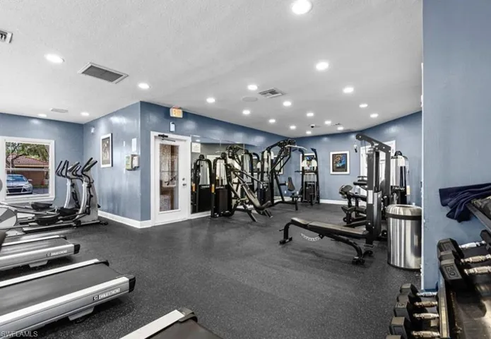 2118 Arbour Walk Cir 2811, Naples, Florida 34109