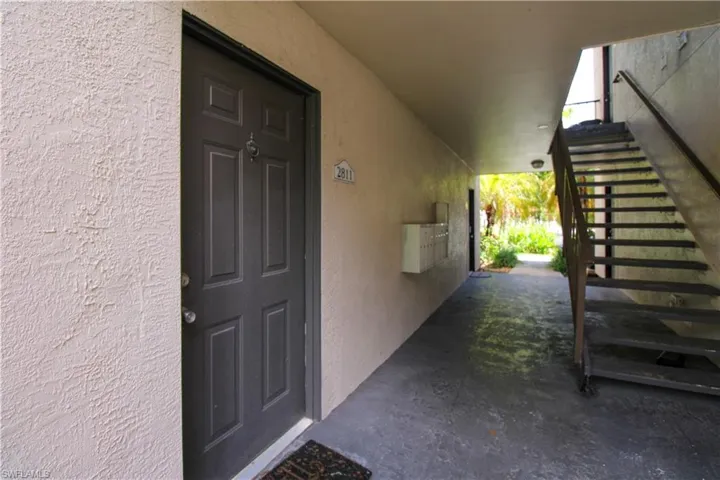 2118 Arbour Walk Cir 2811, Naples, Florida 34109