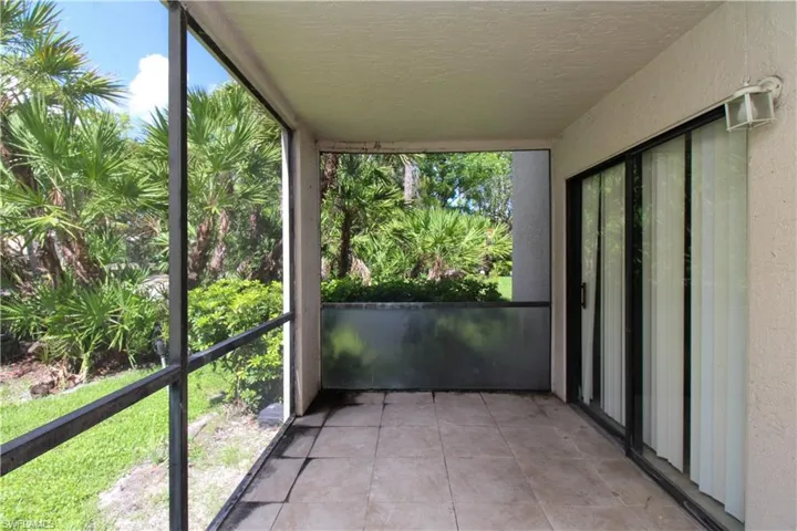2118 Arbour Walk Cir 2811, Naples, Florida 34109