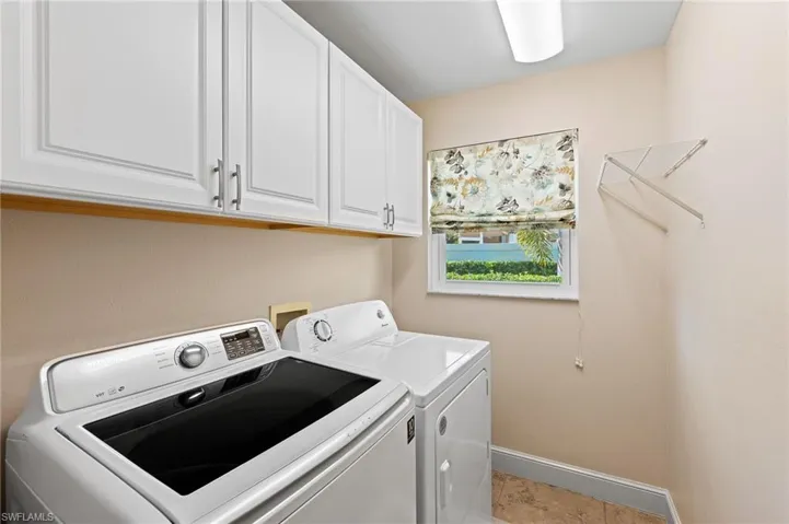 1250 Silverstrand Dr, Naples, Florida 34110