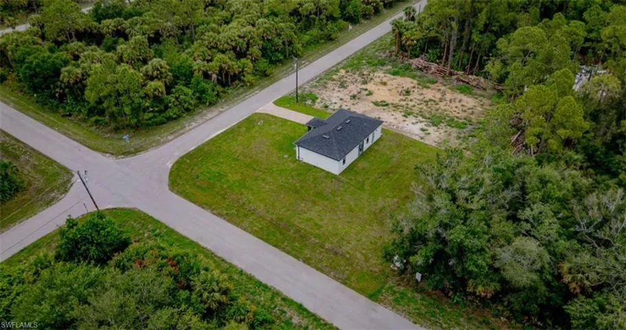 Aerial view of property and surrounding area