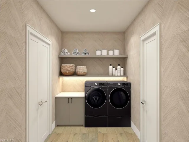 Walk in laundry/pantry