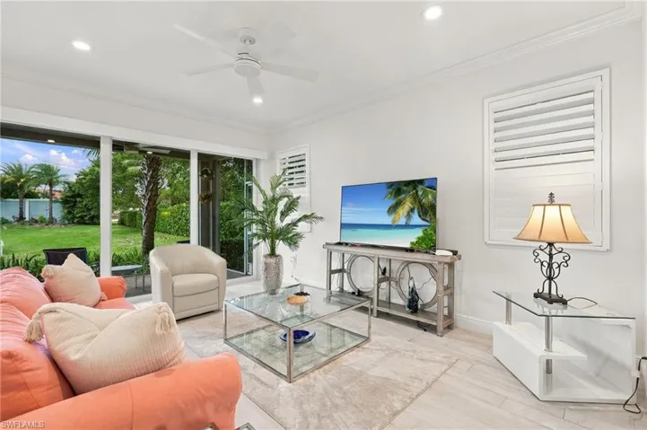 2543 Seychelles Dr 604, Naples, Florida 34112