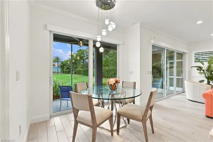 2543 Seychelles Dr 604, Naples, Florida 34112