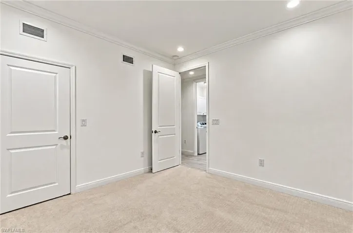 2543 Seychelles Dr 604, Naples, Florida 34112