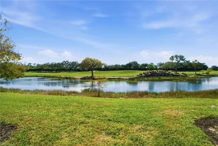 15520  Monterosso  LN, Naples, FL 34110