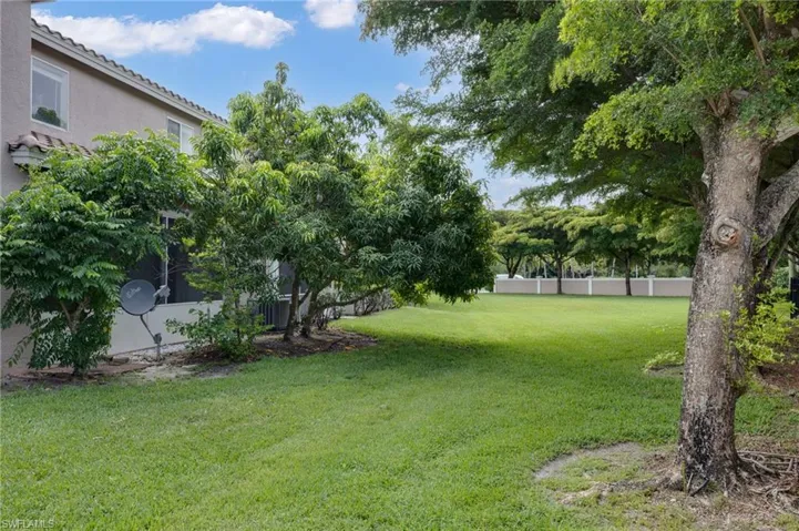 9967 Chiana Cir, Fort Myers, Florida 33905