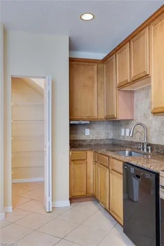 9967 Chiana Cir, Fort Myers, Florida 33905