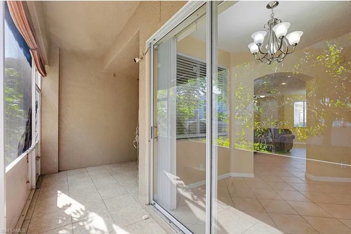 9967  Chiana  CIR, Fort Myers, FL 33905