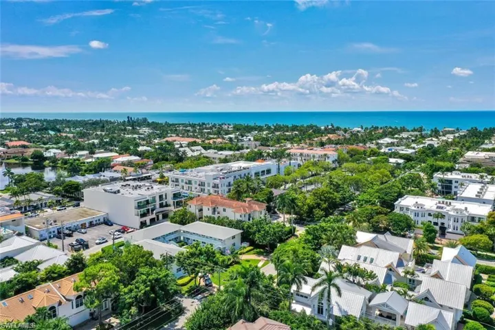 546 4th Ave S 7, Naples, Florida 34102