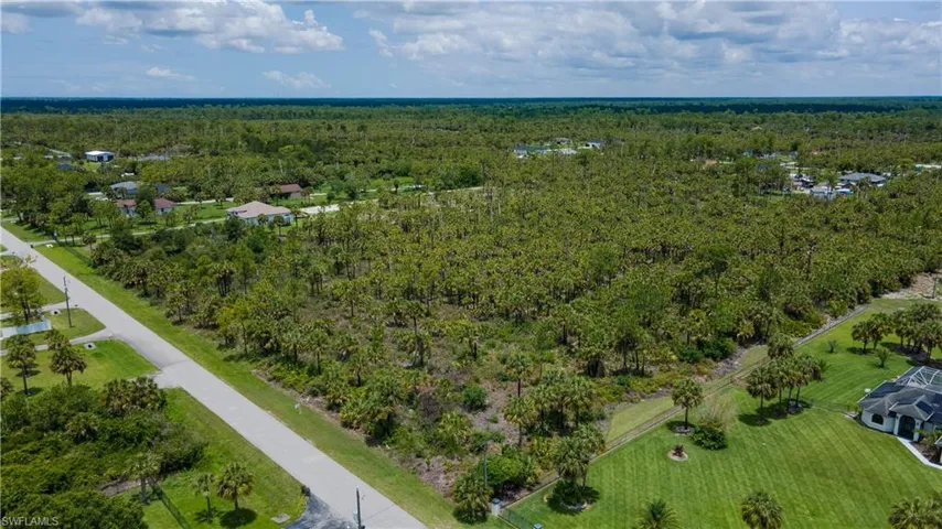 24th Ave Se, Naples, Florida 34117