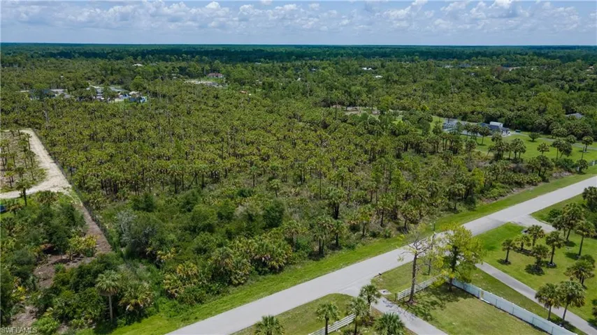24th Ave Se, Naples, Florida 34117