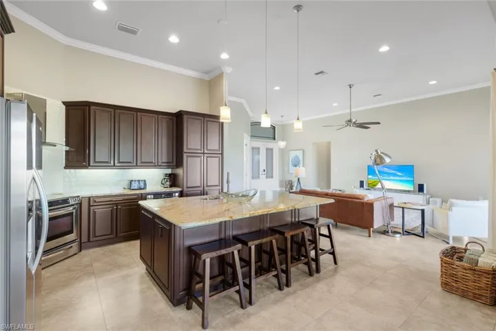 11899 King James Ct, Cape Coral, Florida 33991