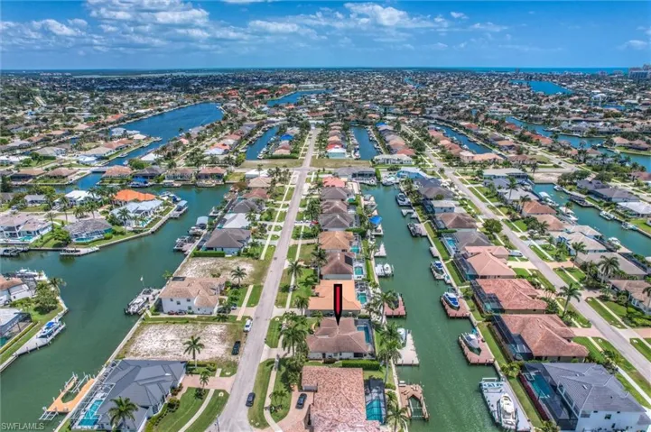 458 Waterleaf Ct, Marco Island, Florida 34145