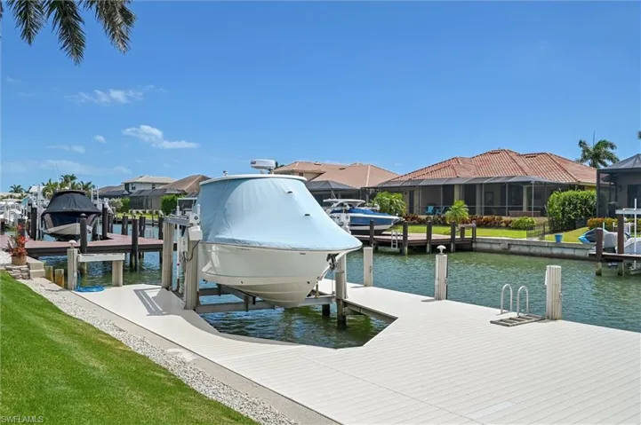 458 Waterleaf Ct, Marco Island, Florida 34145