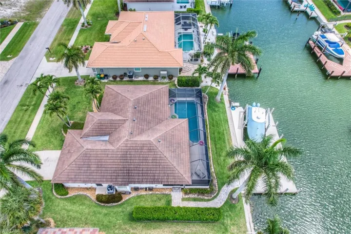 458 Waterleaf Ct, Marco Island, Florida 34145