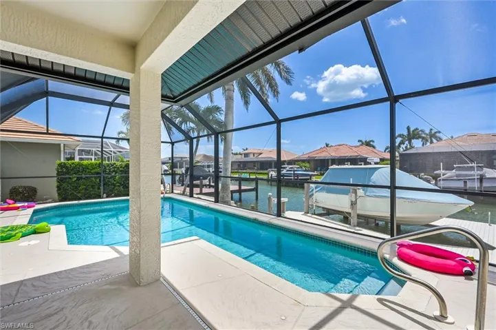 458 Waterleaf Ct, Marco Island, Florida 34145