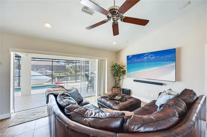 458 Waterleaf Ct, Marco Island, Florida 34145