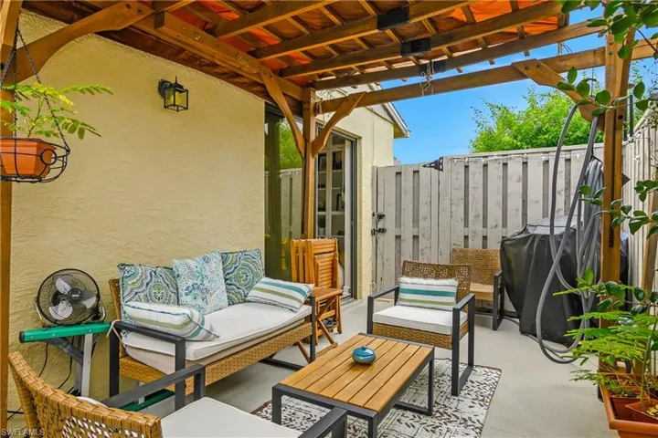 5266 Cedarbend Dr 1, Fort Myers, Florida 33919