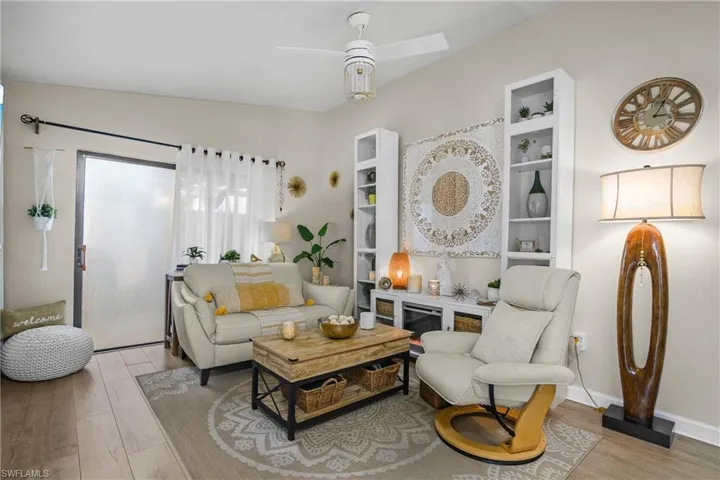 5266 Cedarbend Dr #1 Fort Myers FL 33919