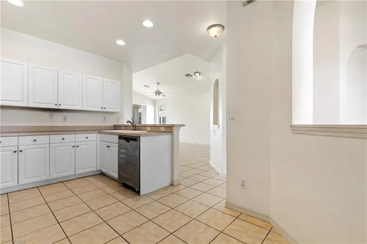 4280 Avian Ave, Fort Myers, Florida 33916