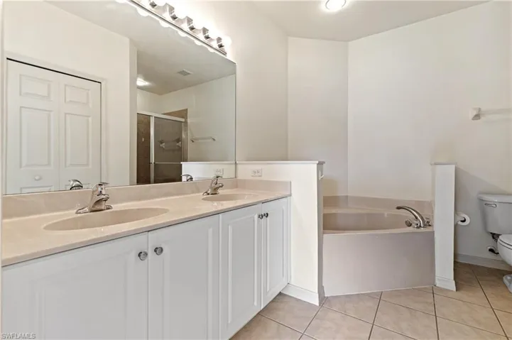 4280 Avian Ave, Fort Myers, Florida 33916