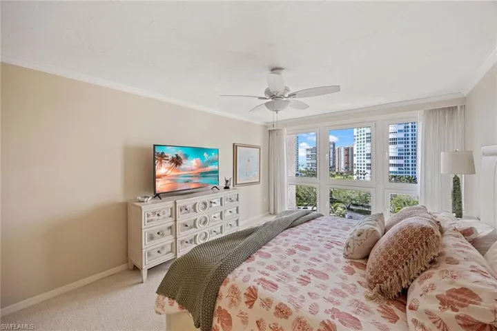 4031  Gulf Shore N BLVD, Naples, FL 34103