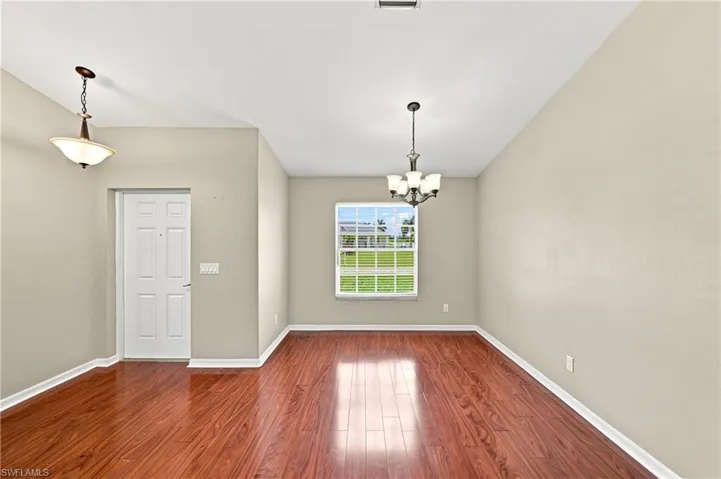 4155 Ne 15th Pl, Cape Coral, Florida 33909