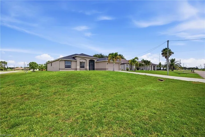 4155 Ne 15th Pl, Cape Coral, Florida 33909
