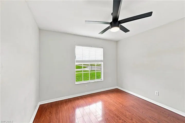 4155 Ne 15th Pl, Cape Coral, Florida 33909