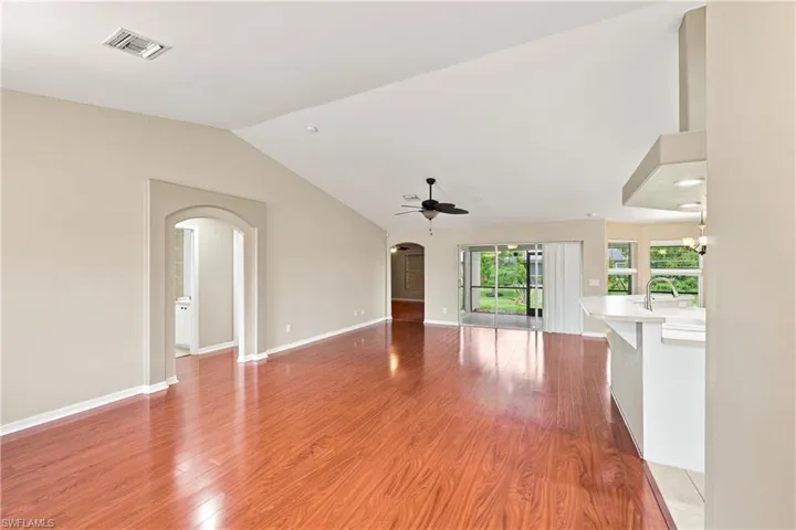 4155 Ne 15th Pl, Cape Coral, Florida 33909
