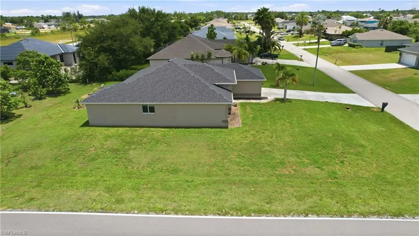 4155 Ne 15th Pl, Cape Coral, Florida 33909