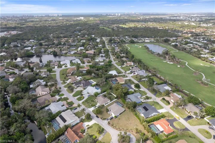 159  Oakwood  CT, Naples, FL 34110