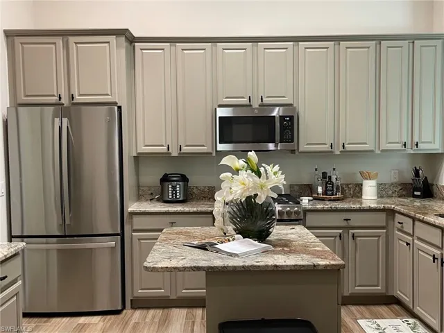 1628 Cayman Ct 2, Naples, Florida 34119