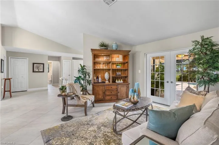1213 SW 18th  ST, Cape Coral, FL 33991