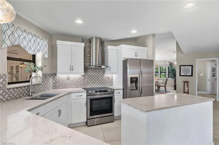 1213 SW 18th  ST, Cape Coral, FL 33991
