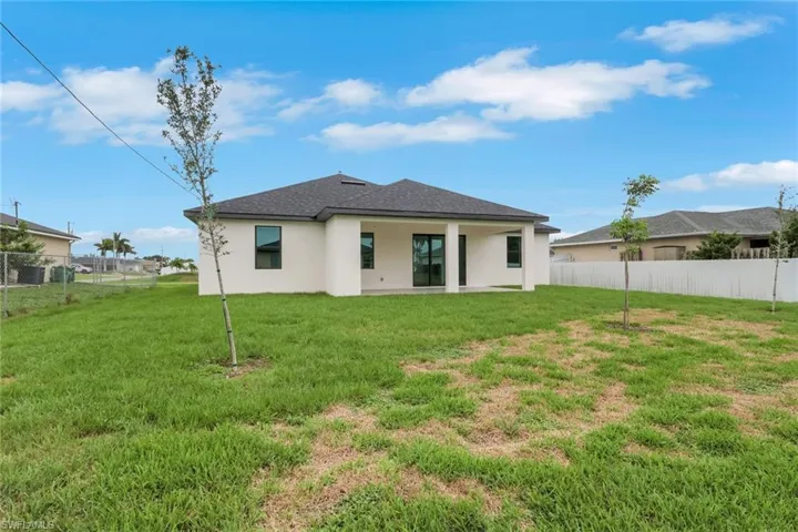 1412 Ne 2nd Pl, Cape Coral, Florida 33909