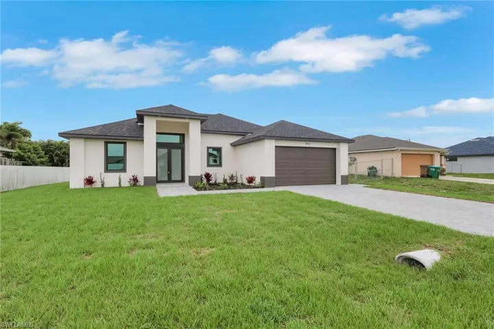 1412 Ne 2nd Pl, Cape Coral, Florida 33909