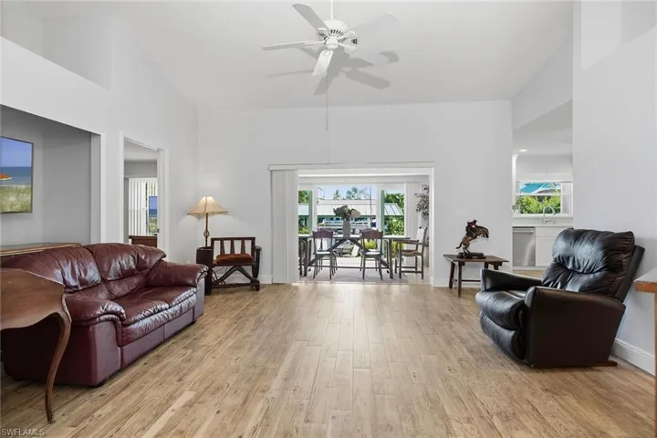 131 San Salvador St, Naples, Florida 34113