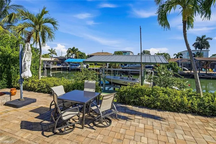 131 San Salvador St, Naples, Florida 34113