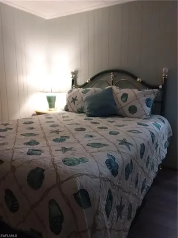 Guest bedroom