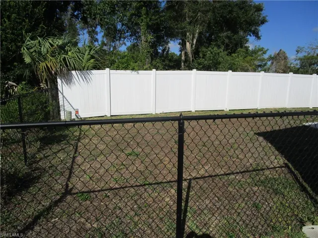 Fenced Rear grass area