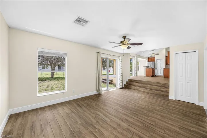 120 SE 4th  TER, Cape Coral, FL 33990